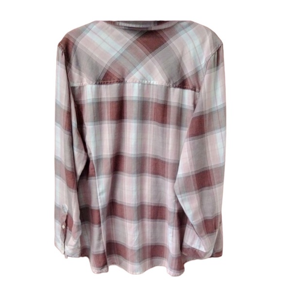 TORRID Plus Size Taylor Rayon Twill Button Down Shirt in Pink Plaid Size 1 - Picture 3 of 7